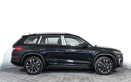 Skoda Kodiaq I, 2023 год, 4 499 000 рублей, 4 фотография