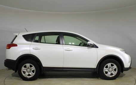 Toyota RAV4, 2015 год, 1 690 000 рублей, 4 фотография