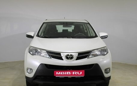 Toyota RAV4, 2015 год, 1 690 000 рублей, 2 фотография