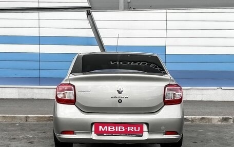 Renault Logan II, 2017 год, 859 000 рублей, 6 фотография