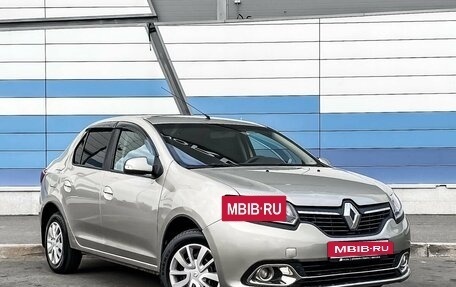 Renault Logan II, 2017 год, 859 000 рублей, 3 фотография