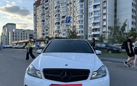 Mercedes-Benz C-Класс, 2012 год, 1 800 000 рублей, 3 фотография