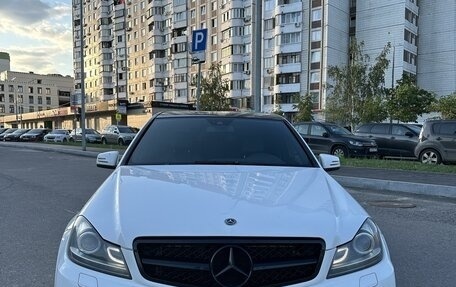 Mercedes-Benz C-Класс, 2012 год, 1 800 000 рублей, 4 фотография