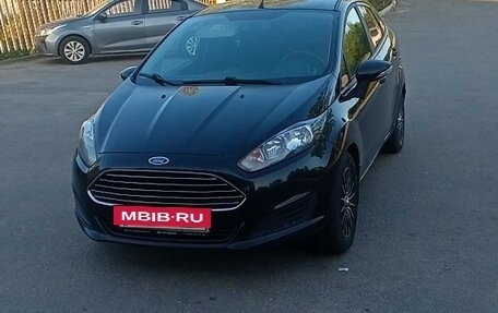 Ford Fiesta, 2015 год, 745 000 рублей, 5 фотография