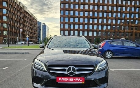 Mercedes-Benz C-Класс, 2020 год, 2 590 000 рублей, 5 фотография