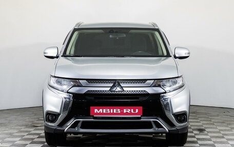 Mitsubishi Outlander III рестайлинг 3, 2019 год, 2 699 000 рублей, 2 фотография