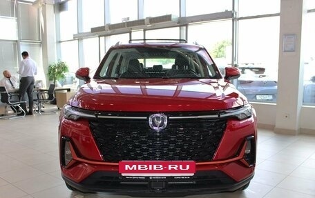 Changan CS35PLUS, 2024 год, 2 399 800 рублей, 2 фотография