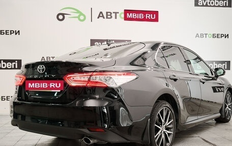 Toyota Camry, 2021 год, 3 450 000 рублей, 5 фотография