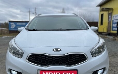 KIA cee'd III, 2014 год, 1 100 000 рублей, 2 фотография