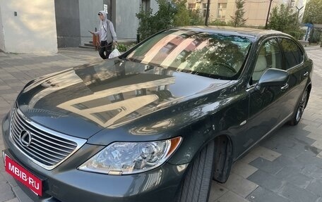 Lexus LS IV, 2007 год, 2 100 000 рублей, 7 фотография