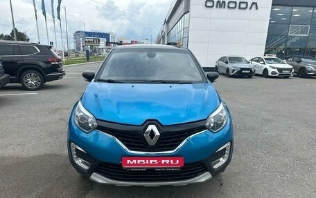 Renault Kaptur I рестайлинг, 2018 год, 1 650 000 рублей, 4 фотография