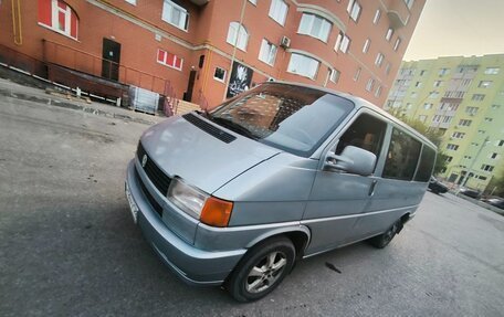 Volkswagen Caravelle T4, 1993 год, 626 000 рублей, 2 фотография