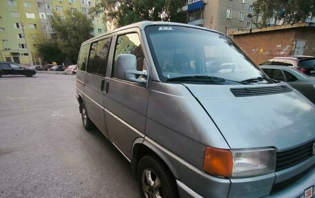 Volkswagen Caravelle T4, 1993 год, 626 000 рублей, 3 фотография