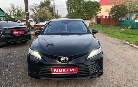 Toyota Camry, 2021 год, 3 350 000 рублей, 1 фотография