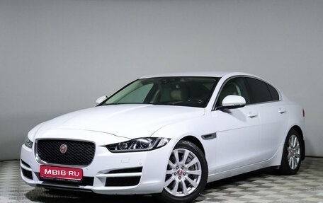 Jaguar XE I рестайлинг, 2015 год, 1 900 000 рублей, 1 фотография