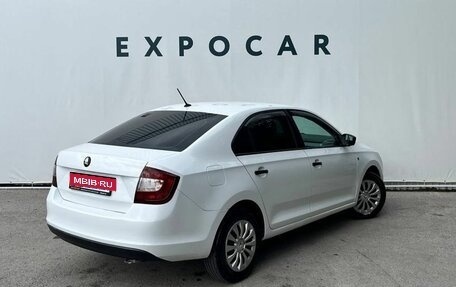 Skoda Rapid I, 2015 год, 965 000 рублей, 5 фотография