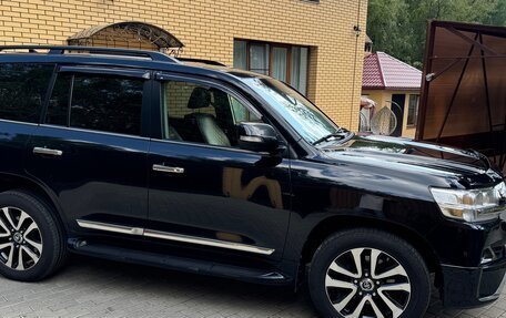 Toyota Land Cruiser 200, 2015 год, 5 400 000 рублей, 4 фотография