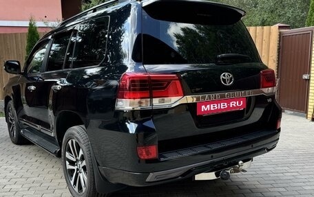 Toyota Land Cruiser 200, 2015 год, 5 400 000 рублей, 7 фотография