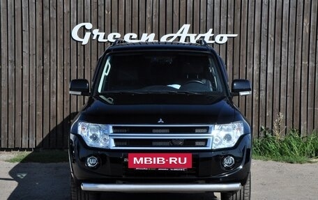 Mitsubishi Pajero IV, 2013 год, 2 390 000 рублей, 2 фотография