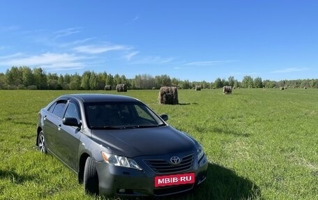 Toyota Camry, 2006 год, 850 000 рублей, 2 фотография