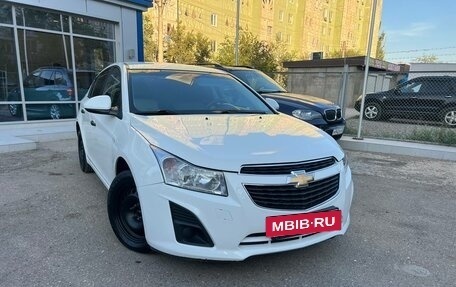 Chevrolet Cruze II, 2013 год, 830 000 рублей, 2 фотография