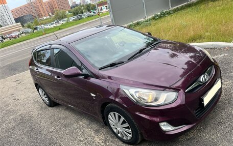 Hyundai Solaris II рестайлинг, 2012 год, 850 000 рублей, 3 фотография