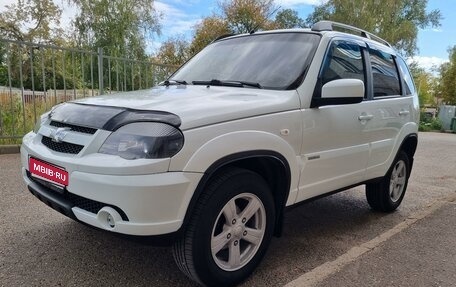 Chevrolet Niva I рестайлинг, 2015 год, 700 000 рублей, 1 фотография