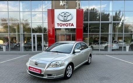 Toyota Avensis III рестайлинг, 2004 год, 1 150 000 рублей, 1 фотография