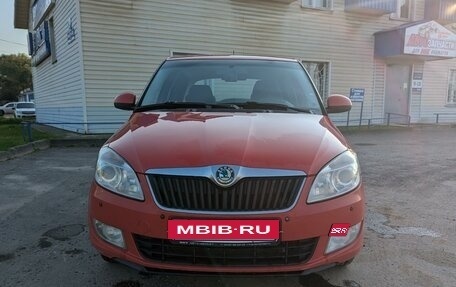 Skoda Fabia II, 2011 год, 800 000 рублей, 2 фотография