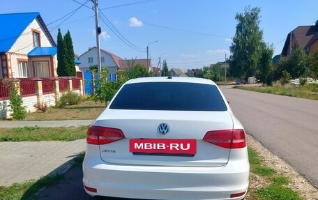 Volkswagen Jetta VI, 2015 год, 1 130 000 рублей, 5 фотография