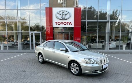 Toyota Avensis III рестайлинг, 2004 год, 1 150 000 рублей, 3 фотография