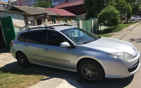 Renault Laguna III рестайлинг, 2009 год, 700 000 рублей, 2 фотография