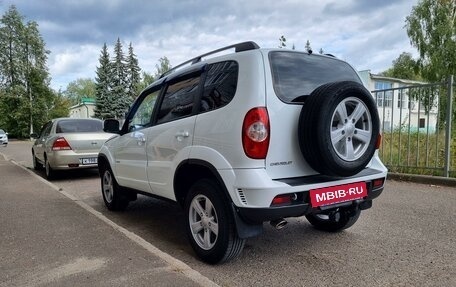 Chevrolet Niva I рестайлинг, 2015 год, 700 000 рублей, 7 фотография