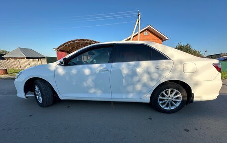 Toyota Camry, 2017 год, 2 070 000 рублей, 2 фотография