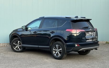 Toyota RAV4, 2017 год, 2 745 000 рублей, 5 фотография