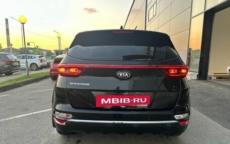 KIA Sportage IV рестайлинг, 2019 год, 1 999 000 рублей, 5 фотография