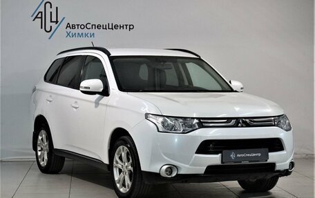 Mitsubishi Outlander III рестайлинг 3, 2012 год, 1 349 000 рублей, 15 фотография