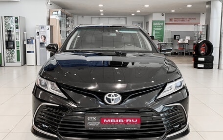 Toyota Camry, 2021 год, 2 850 000 рублей, 2 фотография