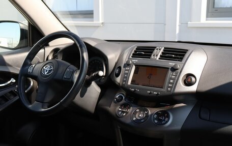 Toyota RAV4, 2011 год, 1 999 000 рублей, 11 фотография