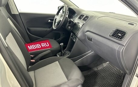 Volkswagen Polo VI (EU Market), 2012 год, 899 000 рублей, 14 фотография