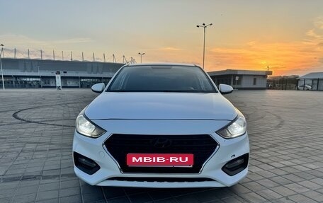 Hyundai Solaris II рестайлинг, 2018 год, 1 320 000 рублей, 1 фотография