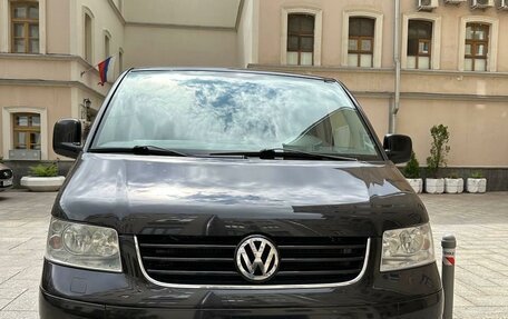 Volkswagen Multivan T5, 2008 год, 2 600 000 рублей, 1 фотография