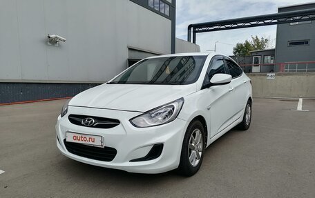 Hyundai Solaris II рестайлинг, 2014 год, 560 000 рублей, 3 фотография