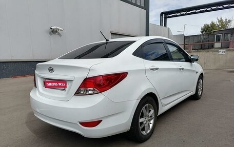 Hyundai Solaris II рестайлинг, 2014 год, 560 000 рублей, 4 фотография