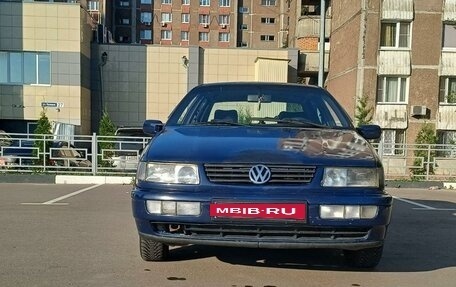 Volkswagen Passat B4, 1993 год, 250 000 рублей, 4 фотография