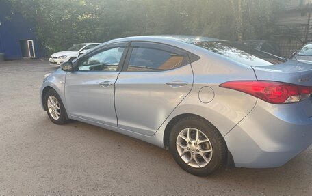 Hyundai Elantra V, 2011 год, 980 000 рублей, 11 фотография