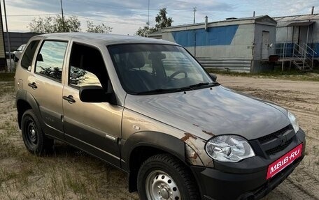 Chevrolet Niva I рестайлинг, 2018 год, 600 000 рублей, 3 фотография