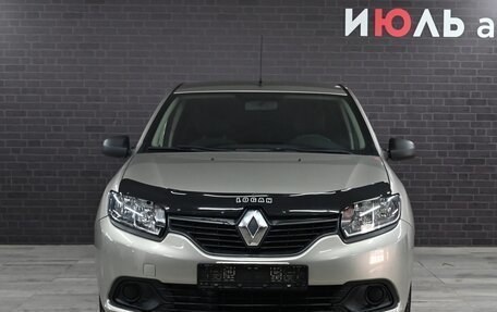 Renault Logan II, 2017 год, 760 000 рублей, 2 фотография