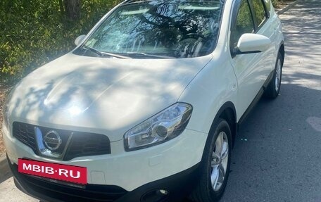 Nissan Qashqai+2 I, 2011 год, 1 700 000 рублей, 2 фотография