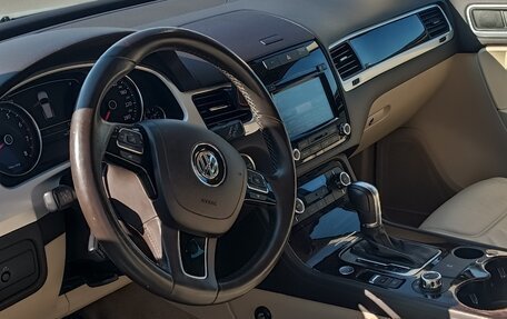 Volkswagen Touareg III, 2013 год, 3 000 000 рублей, 8 фотография